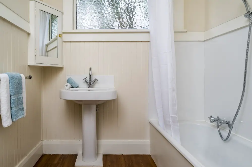 Small Bathroom Ideas On a Budget