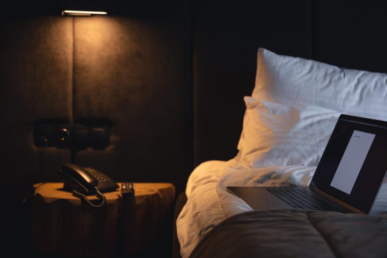 Black Bedroom Decor Ideas