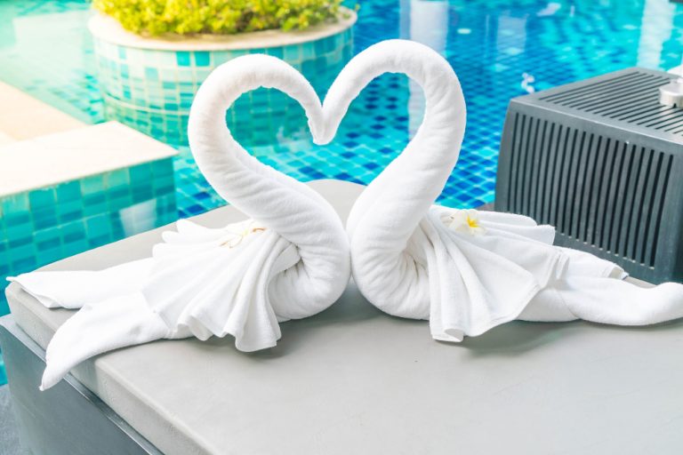 pool decor ideas