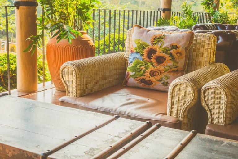 garden furniture decorating ideas