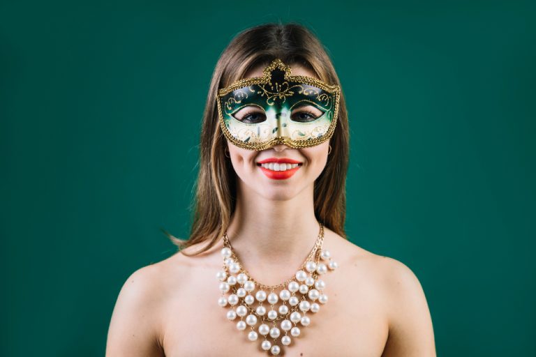 masquerade ball outfit ideas