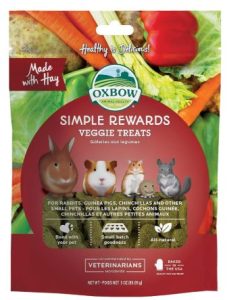 Oxbow Animal Health Simple Rewards Veggie Treats, Carrots & Bell Pepper Guinea Pig & Bunny Treats, Pet Snack for Rabbit & Guinea Pig, Made with Oxbow Hay, Alfalfa for Rabbit, 3 oz Bag